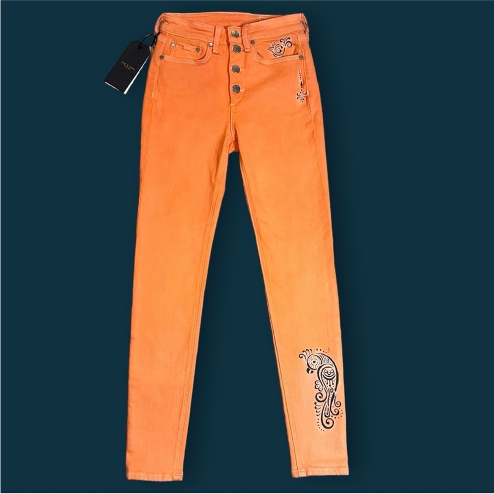 🎉HP!🎉 Originally White High Rise Skinny Jeans in White, Now Apricot. Size 25 - Picture 2 of 11